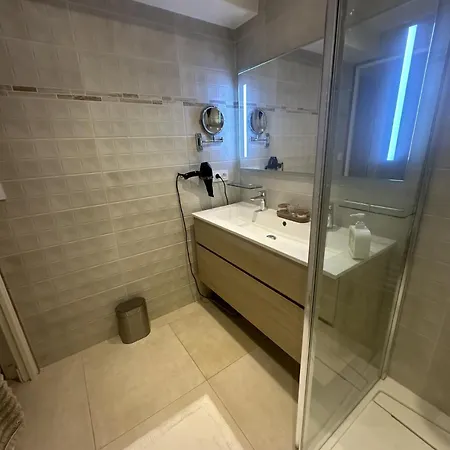 Bel Appartement, Sans Mauvaises Surprises Juan-les-Pins Buitenkant foto