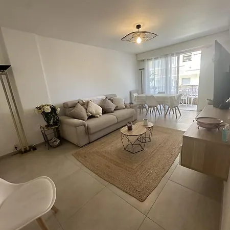 Bel Appartement, Sans Mauvaises Surprises Juan-les-Pins Buitenkant foto